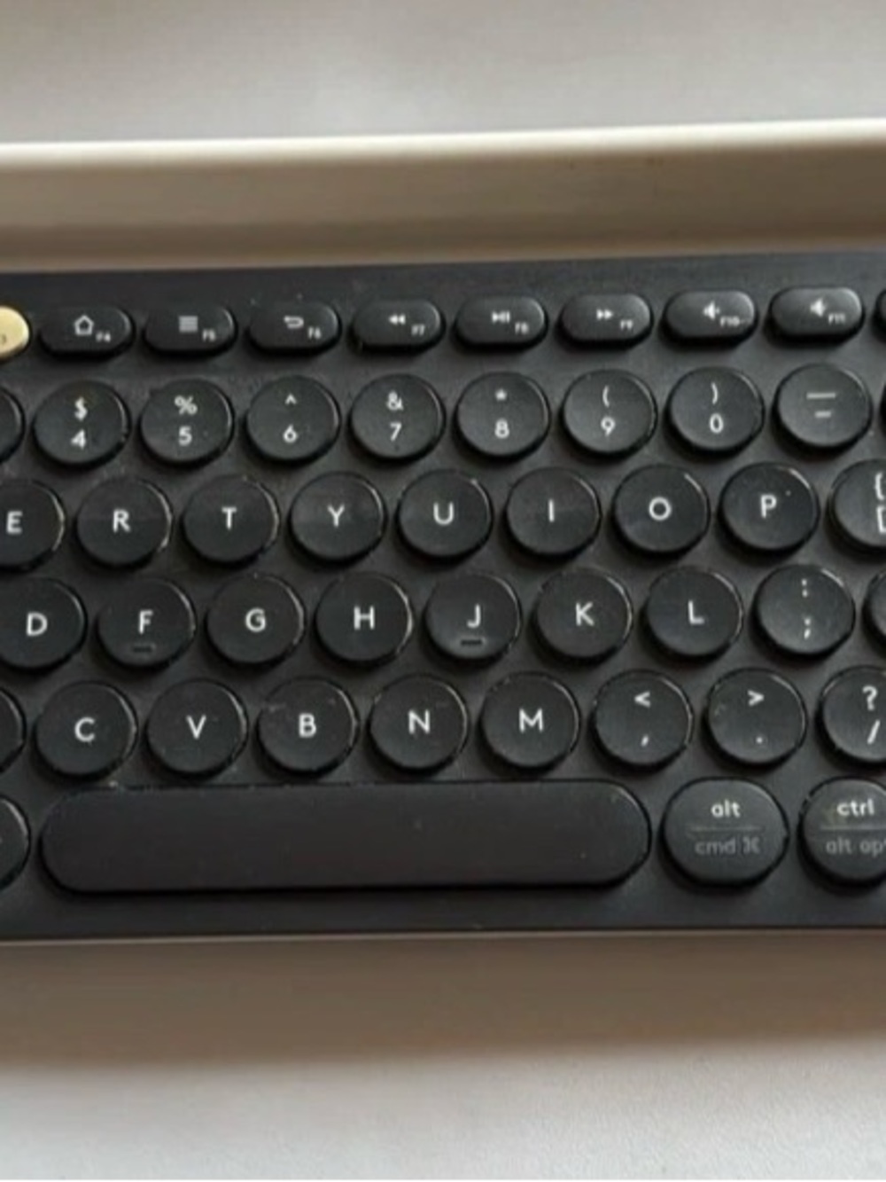 Logitech Round-Key Bluetooth Keyboard in Black